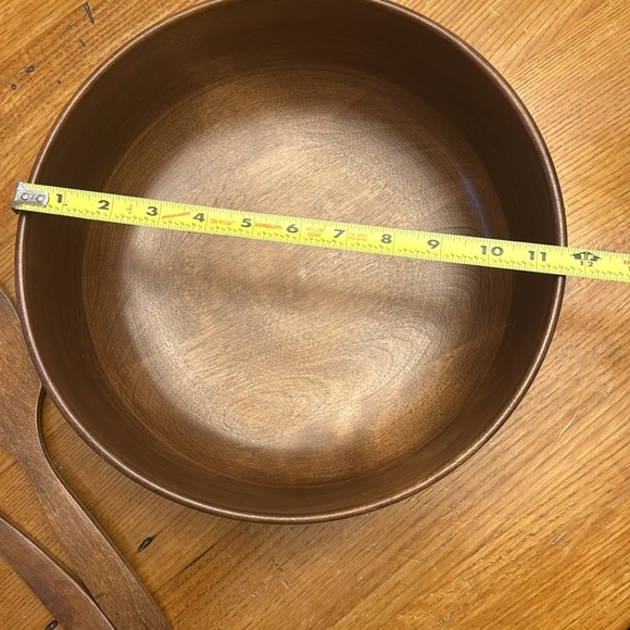 Woodbury’s Woodenware Wooden Salad Bowl and Serving Utensils Excellent Condition - Picture 7 of 10